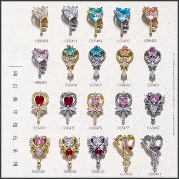 10pcs/veľa Sailor Moon Srdce Hviezda Lásky Zirkón Kryštály Kamienkami Nail Art Šperky, Dekorácie Nechtov Príslušenstvo Charms Dodávky