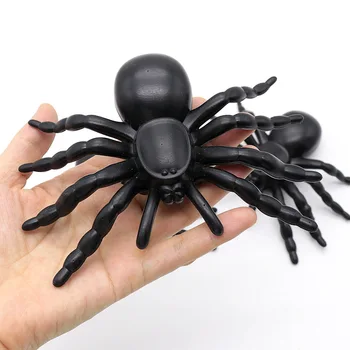 HOT PREDAJ 1/3/5 KS Simulácia Plastové Black Spider Halloween Dekorácie Festival Dodávky Vtipný Žart Vtipy Hračky Realistické Rekvizity