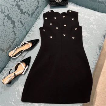 Jarné letné šaty žien strana láska čierne šaty Kovu bez rukávov módne, elegantné
