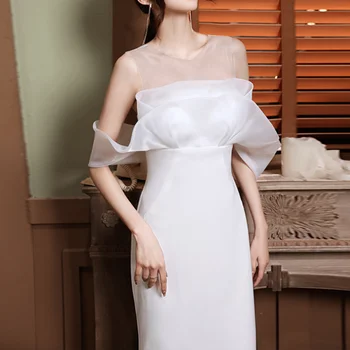 Slash Golier Škvrna Prom Vestidos Jednoduché Štíhly Pás Francúzsky Ženské Šaty 2023 Lete Elegantný Dizajn Trúby Ženy Šaty