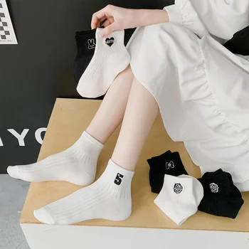 SP&MESTO Čierne A Biele Vyšívané Krátke Ponožky Ženské Športové Priedušná Bavlnené Ponožky College Roztomilý Štýl Tenký Nízke Členok Ponožka